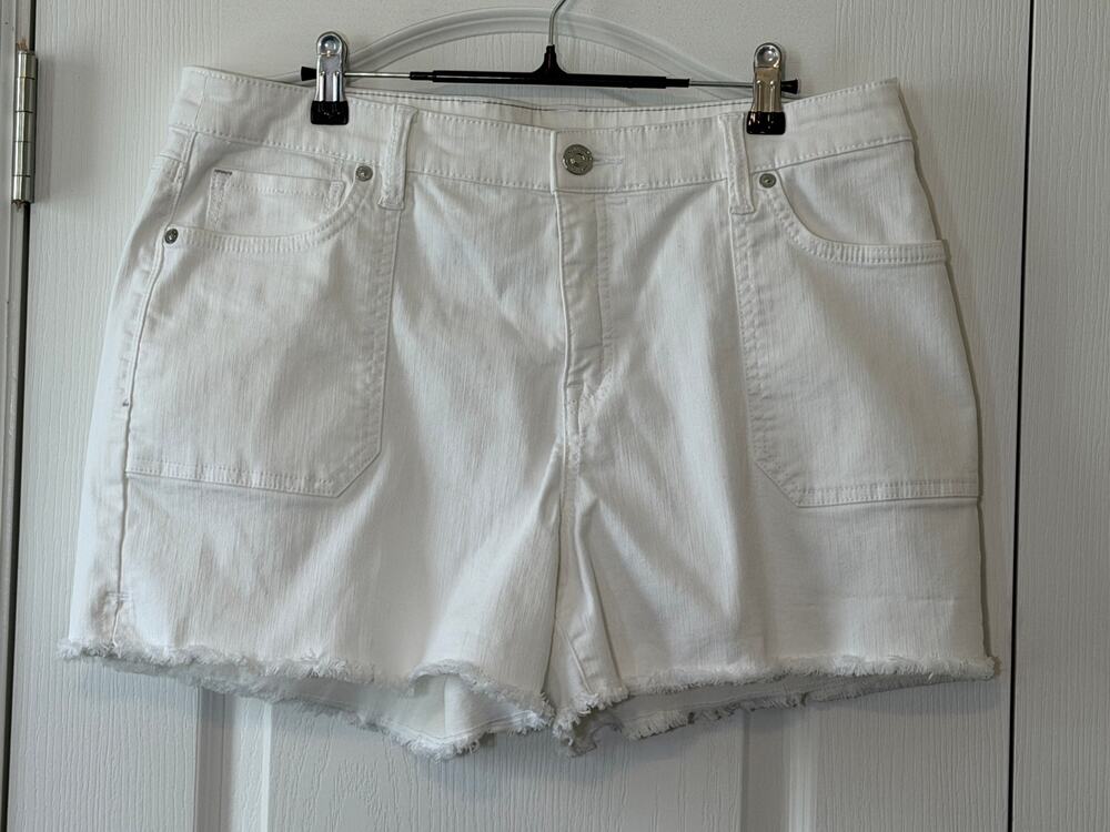 Tommy Bahama Ella Twill 4 Inch White Stretch Shorts Women's Size 14 EUC